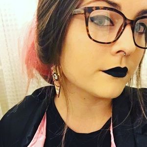 Meet your Posher, Whitney